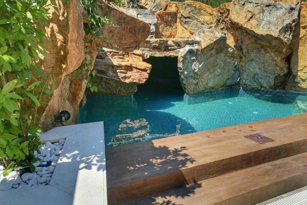 Modern Top Floor Sea View 3Br With Pools, Spa & Fitness Бечичи Экстерьер фото