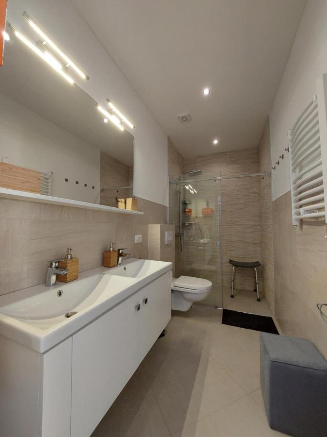 Modern Top Floor Sea View 3Br With Pools, Spa & Fitness Бечичи Экстерьер фото