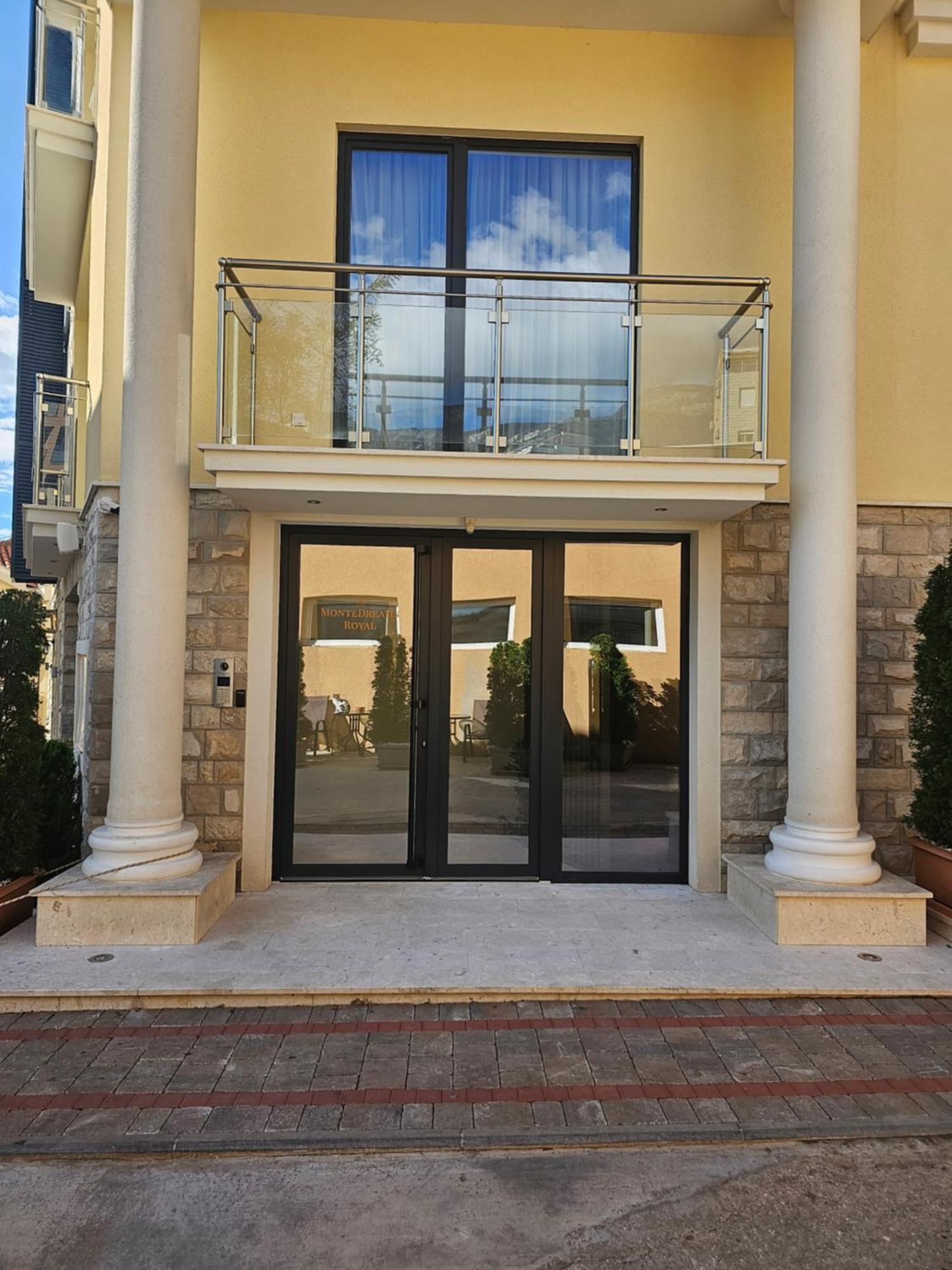 Modern Top Floor Sea View 3Br With Pools, Spa & Fitness Бечичи Экстерьер фото
